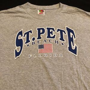 NWOT gray St. Pete Beach Florida flag tshirt